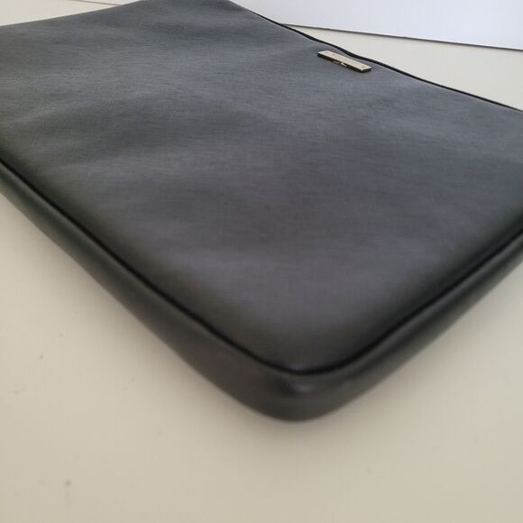 Kate Spade Black Solid Universal Laptop Slim Sleeve Pouch Zip 13" Inch Padded - Picture 10 of 12